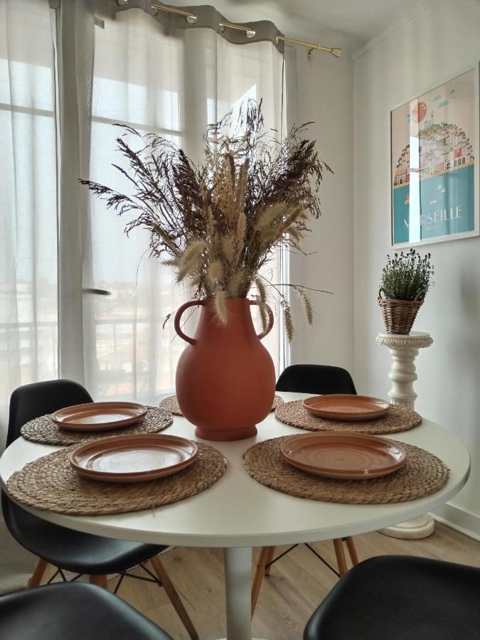 Massilia Calling Appartement Marseille Proche Metro Climatise Bien Decore Marselha Exterior foto
