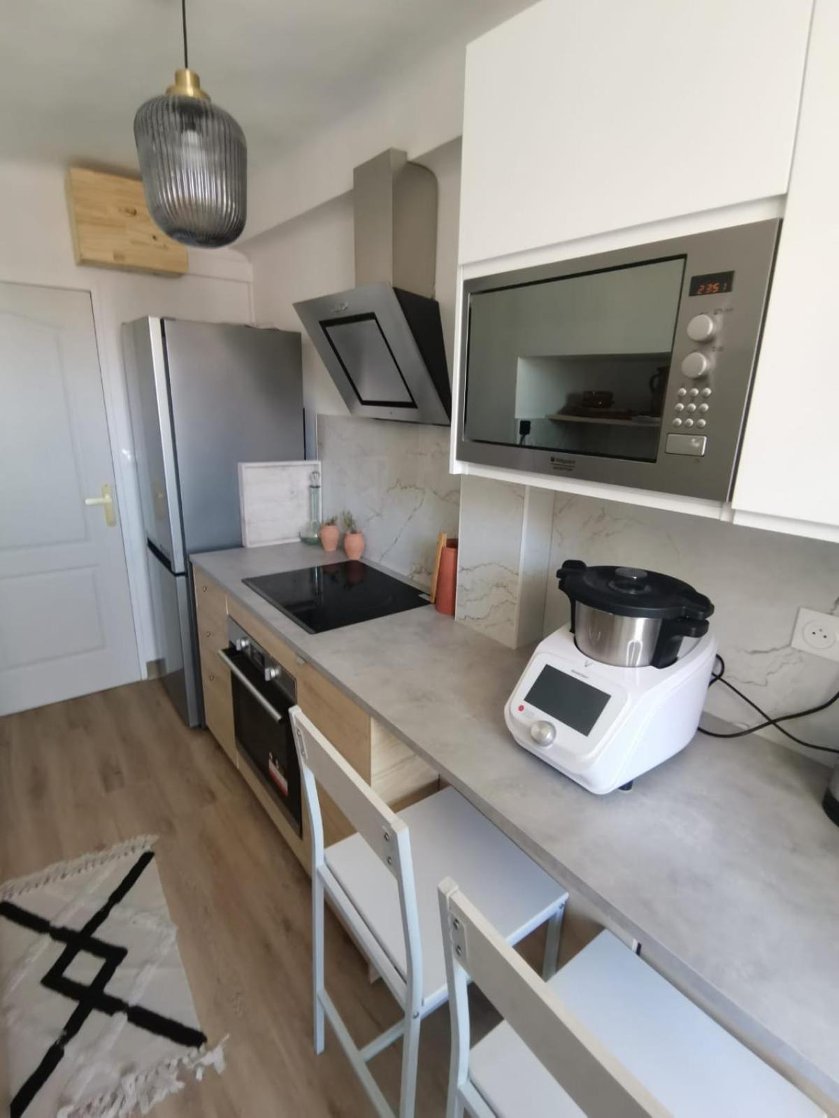 Massilia Calling Appartement Marseille Proche Metro Climatise Bien Decore Marselha Exterior foto
