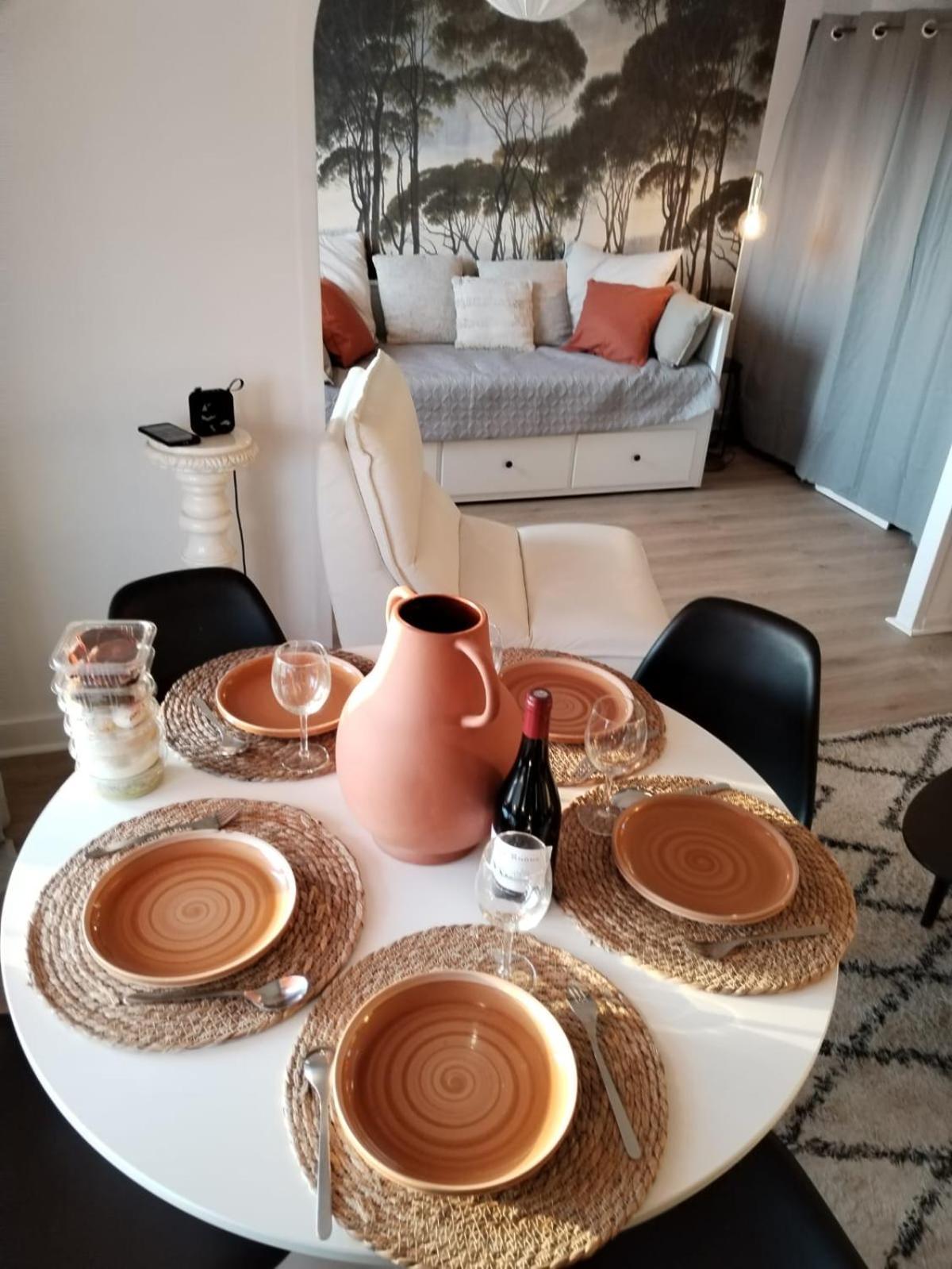 Massilia Calling Appartement Marseille Proche Metro Climatise Bien Decore Marselha Exterior foto